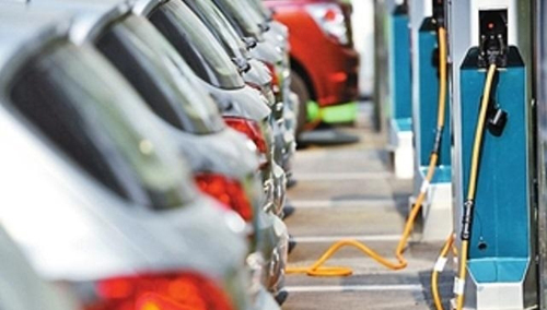 國務(wù)院:鼓勵社會資本進(jìn)入充電設(shè)施建設(shè)運(yùn)營