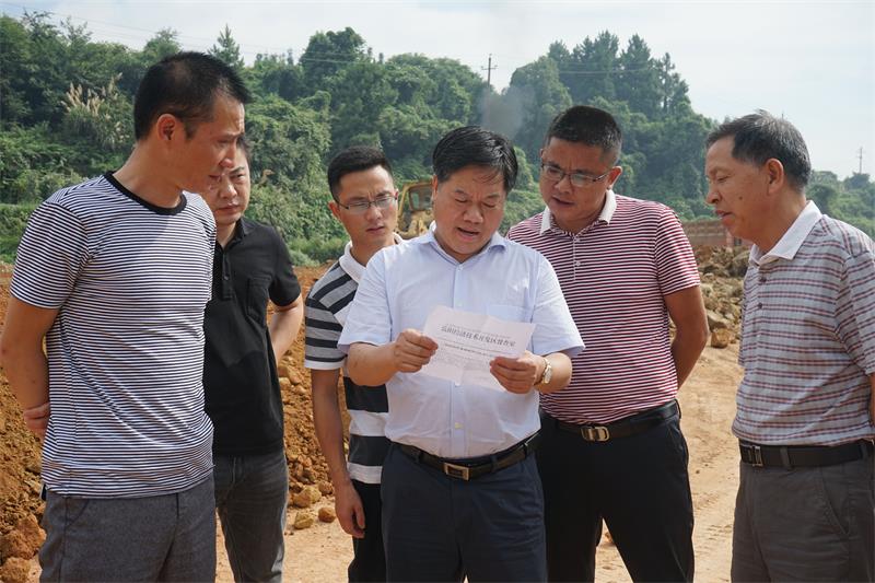 岳陽(yáng)經(jīng)開區(qū):打破工作常規(guī) 加速項(xiàng)目推進(jìn)