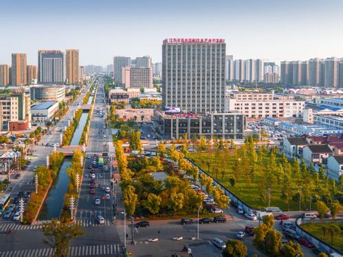 吳中高新區(qū)引進培育一批“標(biāo)桿企業(yè)”  “中心城市核”布局特色產(chǎn)業(yè)集群